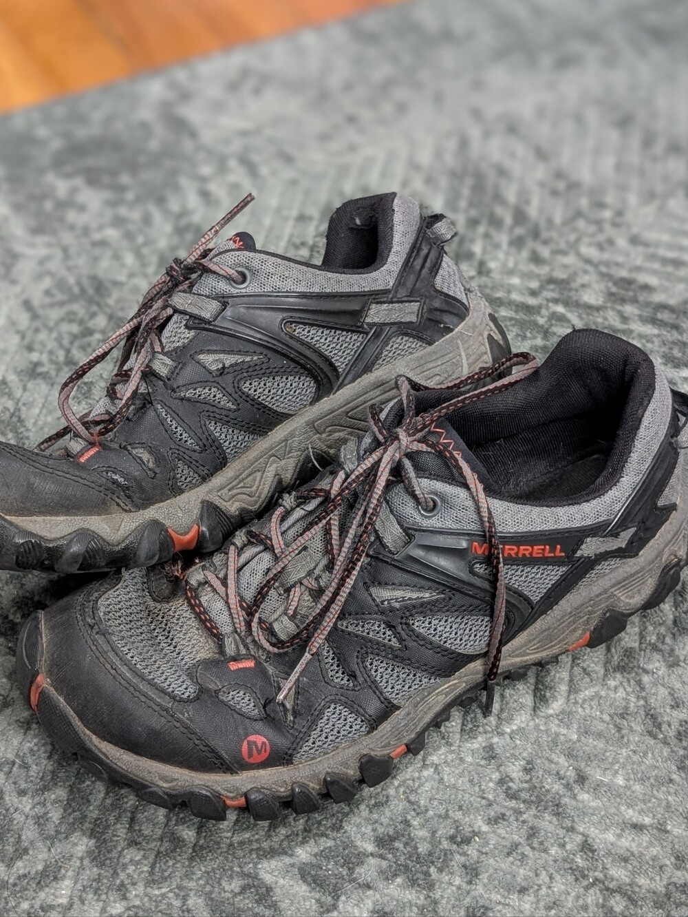 Merrell Men's All Out Blaze Aero Sport Hiking Shoes Black Red Size 9 Outdoor